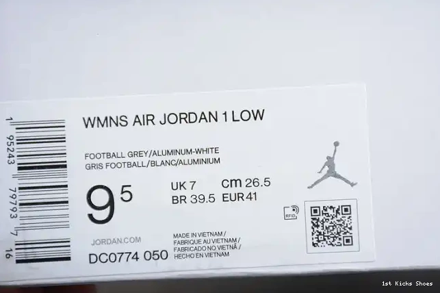 1st Kicks Jordan Low 1 (W) Blue DC0774-050 University 0610
